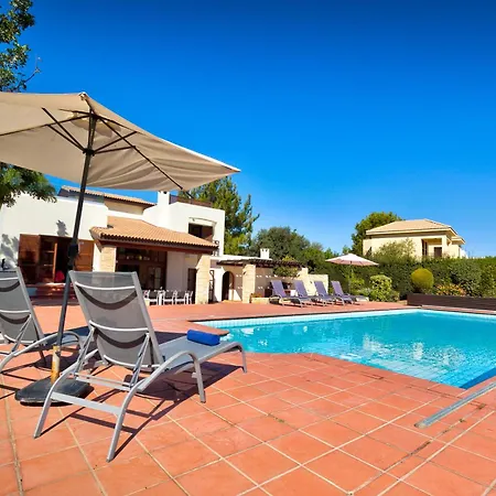 וילה 3 Bedroom Limni With Private Pool And Gardens, Aphrodite Hills קוקליה