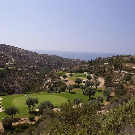 Villa 3 Bedroom Villa Limni With Private Pool And Gardens, Aphrodite Hills Resort Kouklia