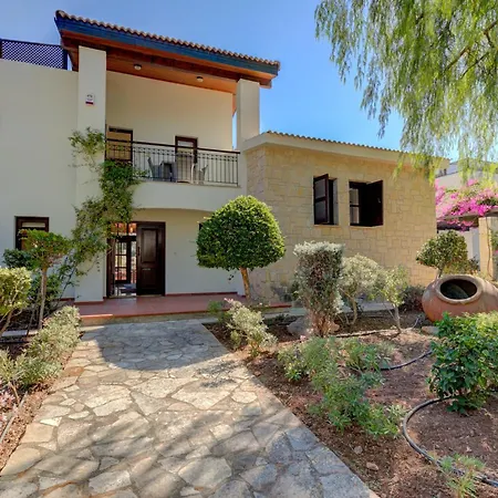 3 Bedroom Limni With Private Pool And Gardens, Aphrodite Hills Kouklia