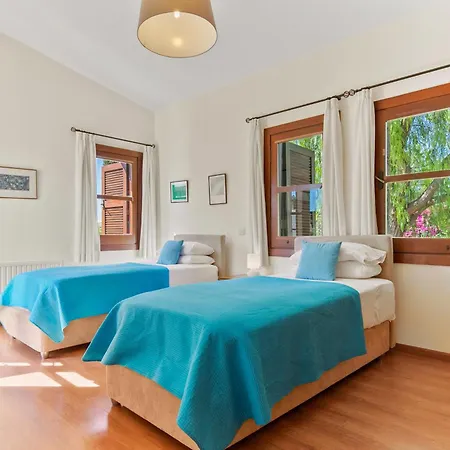 3 Bedroom Villa Limni With Private Pool And Gardens, Aphrodite Hills Resort Villa Kouklia