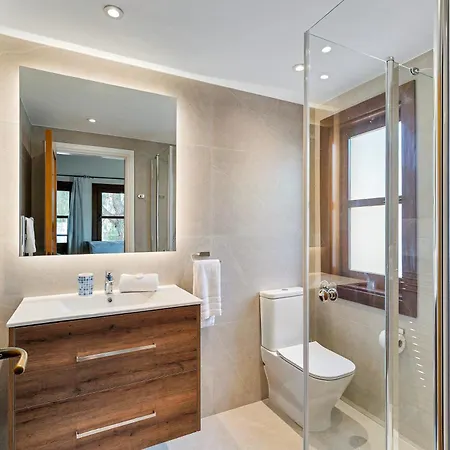 别墅 3 Bedroom Limni With Private Pool And Gardens, Aphrodite Hills *
