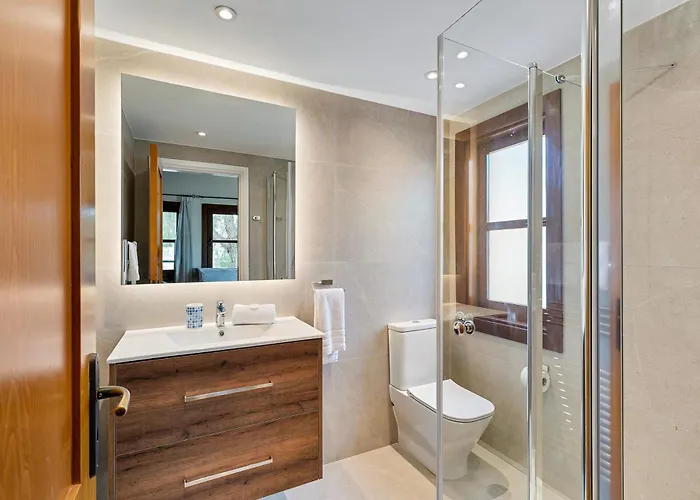 Villa 3 Bedroom Limni With Private Pool And Gardens, Aphrodite Hills *