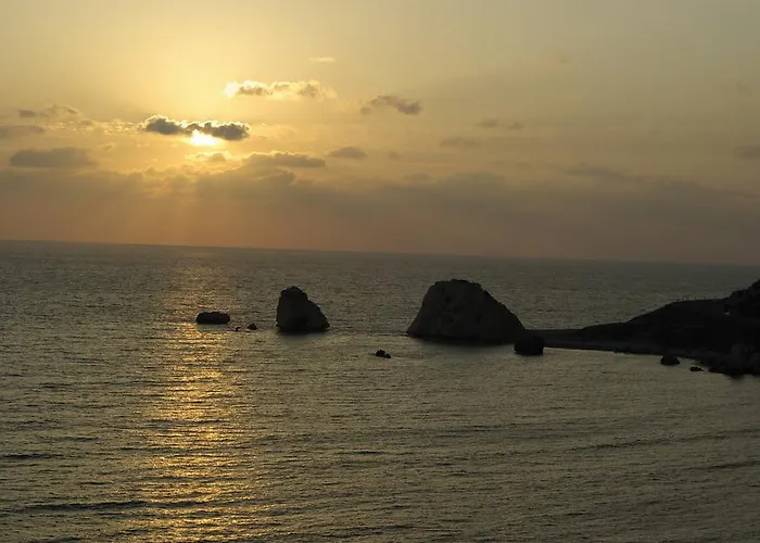 3 Bedroom Limni With Private Pool And Gardens, Aphrodite Hills Villa Kouklia